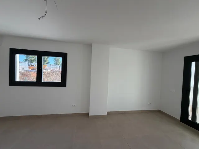 Vivienda moderna en urbanización privada Mijas con vistas al mar — 14