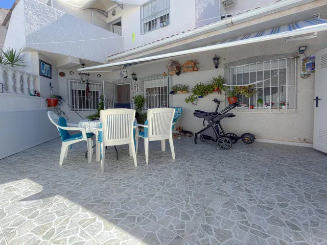 Encantador Bungalow reformado con amplia y luminosa terraza (Sin Gastos de comunidad) — 14