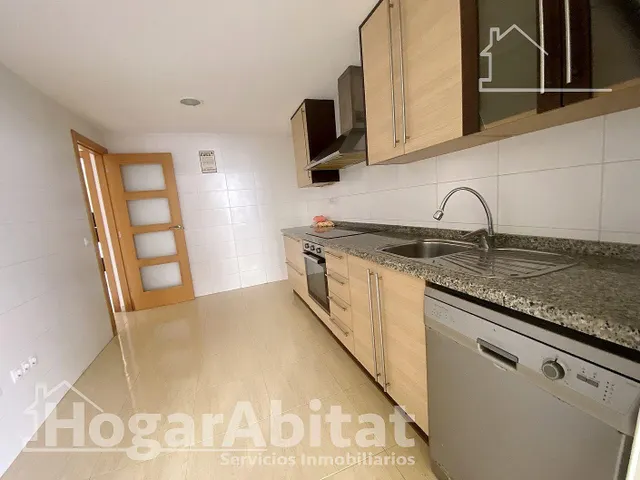 Precioso bajo seminuevo y reformado, en residencial con piscina, terraza, y jacuzzi — 12