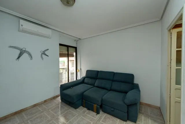 Edificio de techos altos zona mercado! — 18