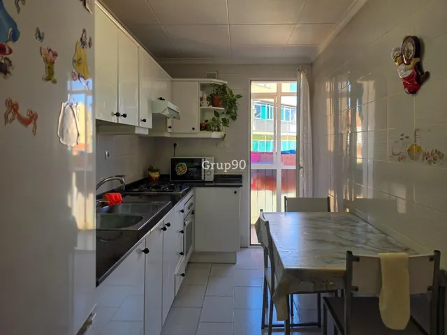 PISO LUMINOSO JUNTO A PLAZA EUROPA – 3 habitaciones — 9
