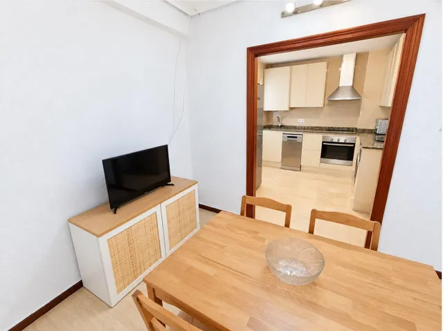 PISO LUMINOSO PARA ENTRAR A VIVIR EN TORRELAVEGA.- — 15