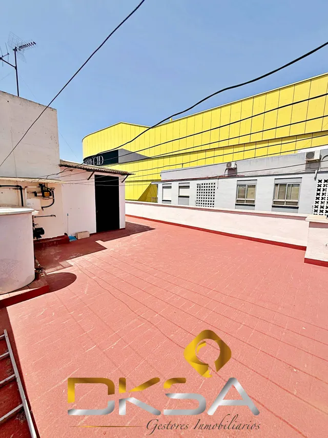111 m2, 4 habitaciones y terraza comunitaria en un edificio familiar de Vila-real — 15