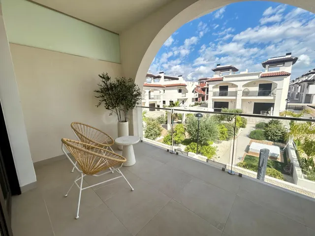 Exclusiva Promoción de Viviendas Modernas con Jardín o Solár - foto 3