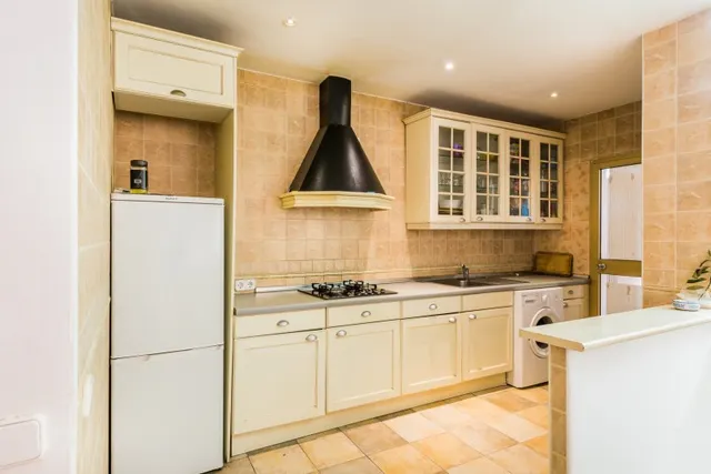 Chalet 9 habitaciones 712m² en venta - Altos de Estepona — 7