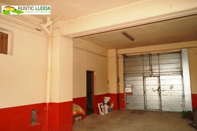 Casa con jardín y ascensor en Les Piles. — 22