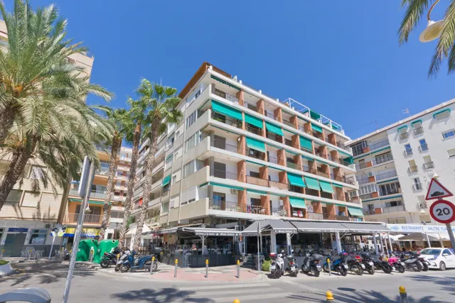 Piso 3 dormitorios en pleno centro del Almuñécar junto a la 