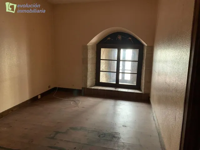 EDIFICIO/ HOTEL EN MERINDADES. IDEAL NEGOCIO RURAL — 9