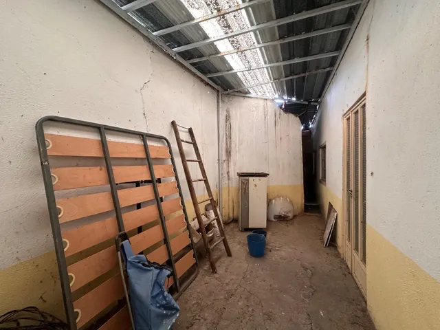 CASA PARA REFORMAR CON TERRENO PRÓXIMO - SAN LORENZO — 16