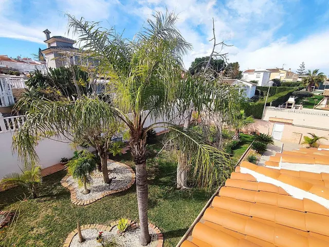 Villa en Urb. Los Balcones. — 29
