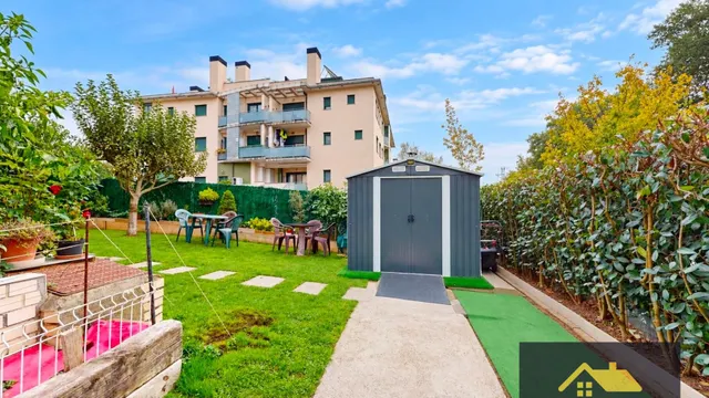 Se vende Bajo de 150m2 con jardín de 140m2 y 2 piscinas comunitarias en Sopuerta, Vizcaya — 42