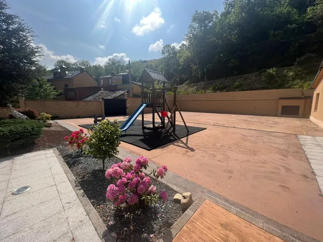 ESPECTACULAR FINCA CON CHALET A 5 MIN DE PONFERRADA — 11