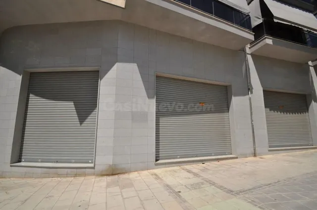Local comercial 700m² en venta - Club de Campo — 2