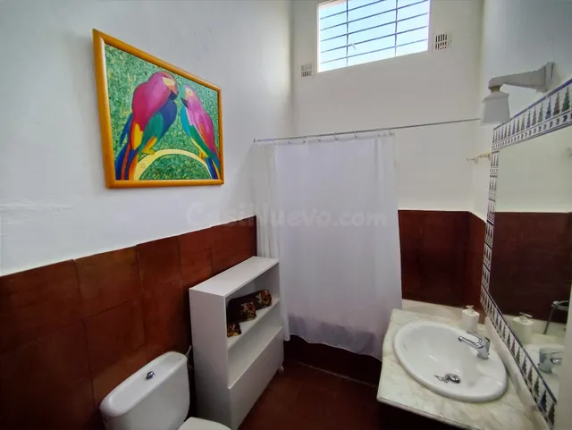 SE ALQUILA CASA EN RECINTO PRIVADO CON PISINA COMPARTIDA — 8