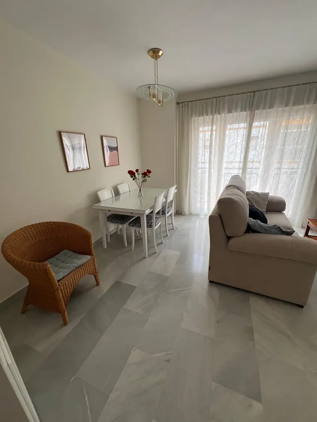Nervión, Ramón y Cajal. Excelente vivienda reformada y amueblada de 2 habitaciones. Garaje. — 6