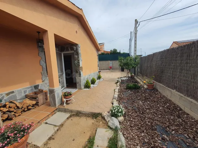 CASA A LA VENTA EN TORDERA, LISTA PARA ENTRAR A VIVIR, CON A - foto 3
