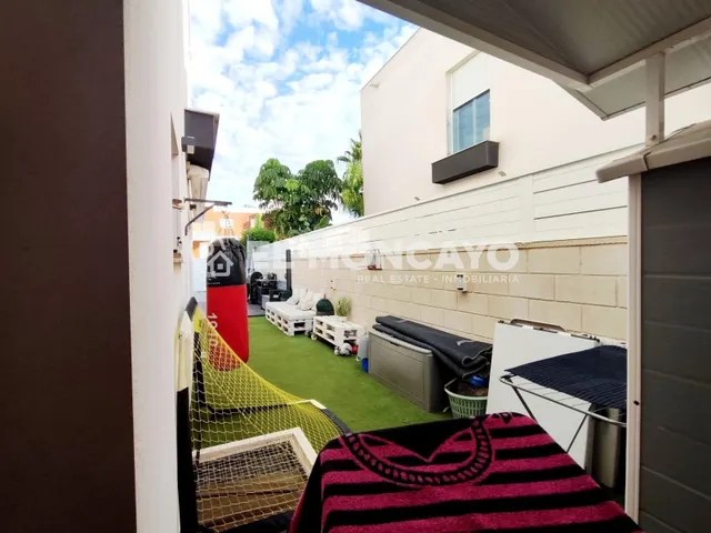 Fantástico chalet independiente con piscina privada en Gran Alacant, Alicante, Costa Blanca — 12