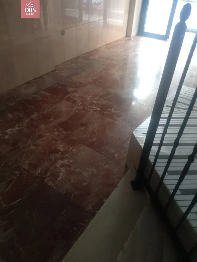 PISO EN PLENO CENTRO, CL MARTINEZ VILLENA AL LADO DEL ALTOZANO — 48