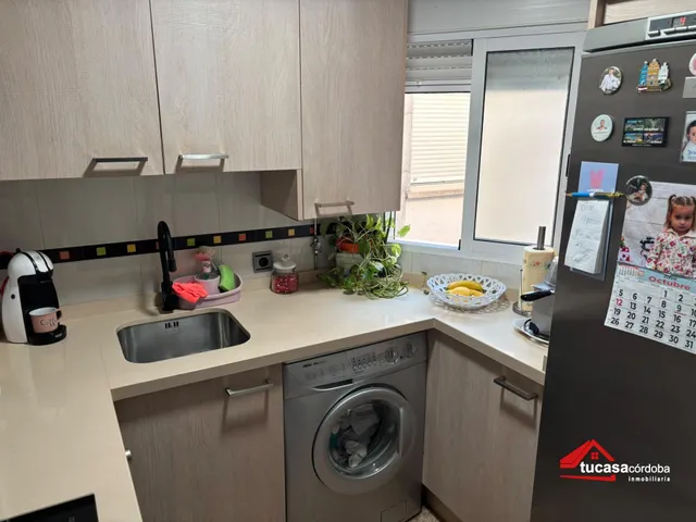 Piso de 2 habitaciones dobles con terraza y ascensor en fátima — 6