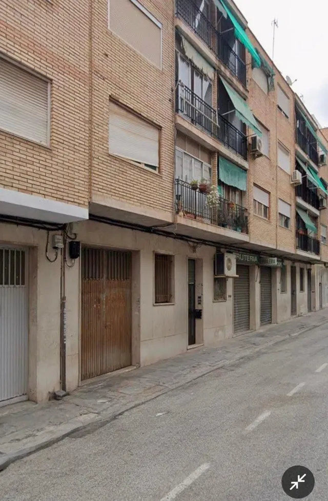 ZONA TOSCAR, JUNTO AVENIDA NOVELDA. — 4