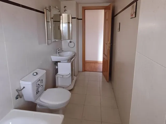 Encantador Piso en Las Navas del Marqués - Oportunidad Única — 25