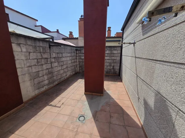VIVIENDA IMPECABLE CON GARAJE Y BODEGA — 40