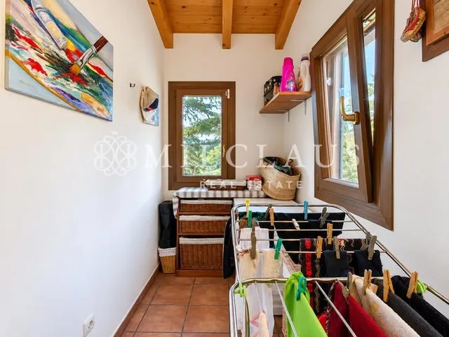 Casa o chalet independiente en venta en calle Mura, Talamanca — 41