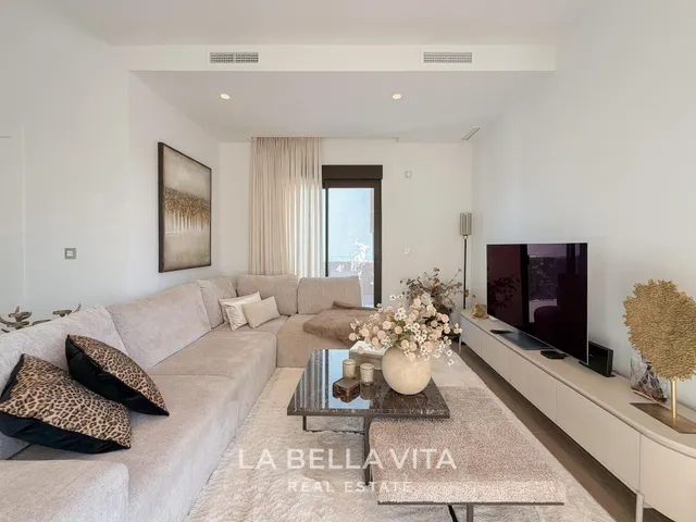 Villa moderna con sótano y piscina privada en venta en Finestrat - Benidorm — 28