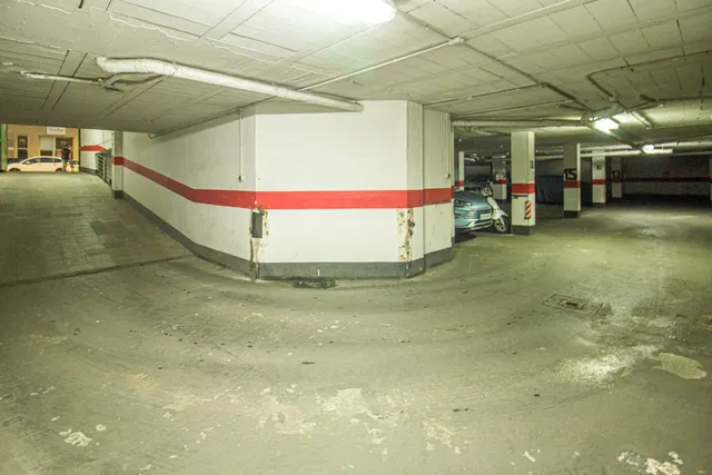 PLAZA DE GARAJE CON TRASTERO EN CALLE MANUEL SALDAÑA — 4