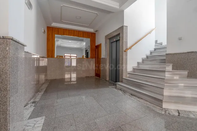 PISO EN LAS GABIAS JUNTO AL METRO — 3