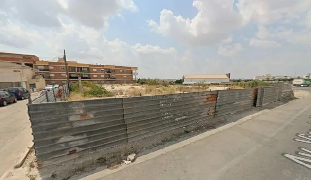 Solar urbano para promoción residencial en Fortuna - foto 3