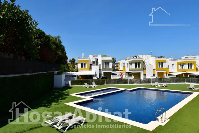 CHALET NUEVO CON PISCINA, GARAJE Y TERRAZA — 2