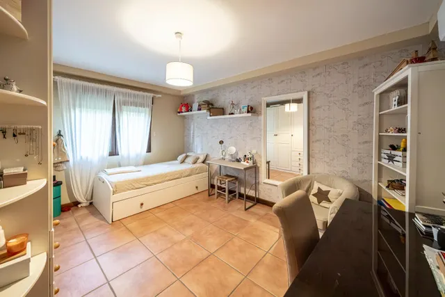 Chalet unifamiliar independiente de 320 m2 parcela de 992 con piscina y certificación A — 36