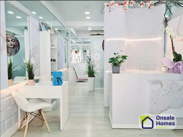 Local comercial 100m² en alquiler - Marbella Pueblo