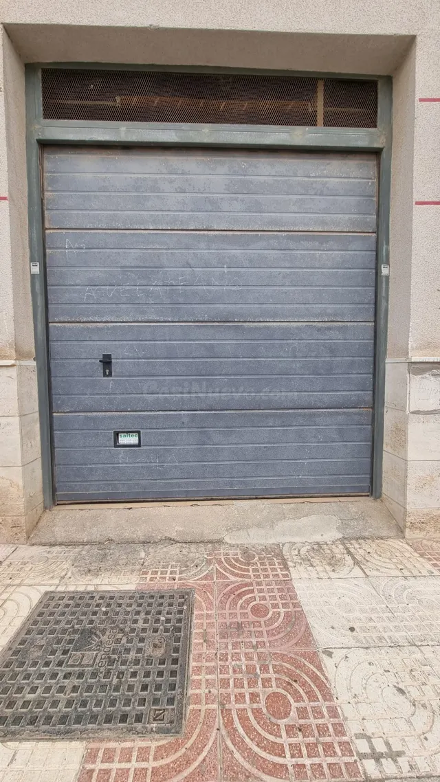 Almacén en el Corazón de Roquetas de Mar por solo €20,500 - foto 5