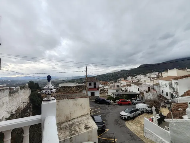 Casa en venta en Alcaucín – Espacio, luz y encanto en tres p - foto 5