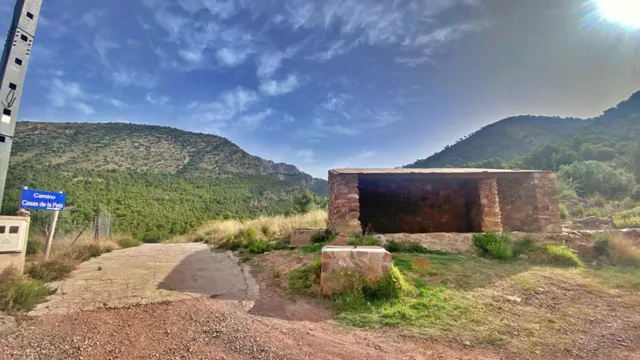 FINCA DE 6 Hectáreas con CASA CORTIJO para reformar — 15