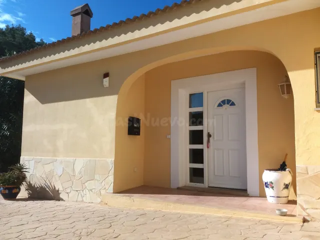 EN EXCLUSIVA - CHALET INDEPENDIENTE CON PISCINA - foto 2