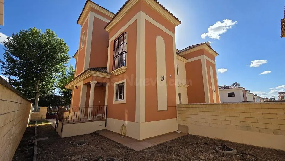 Venta pareado en Dos Hermanas