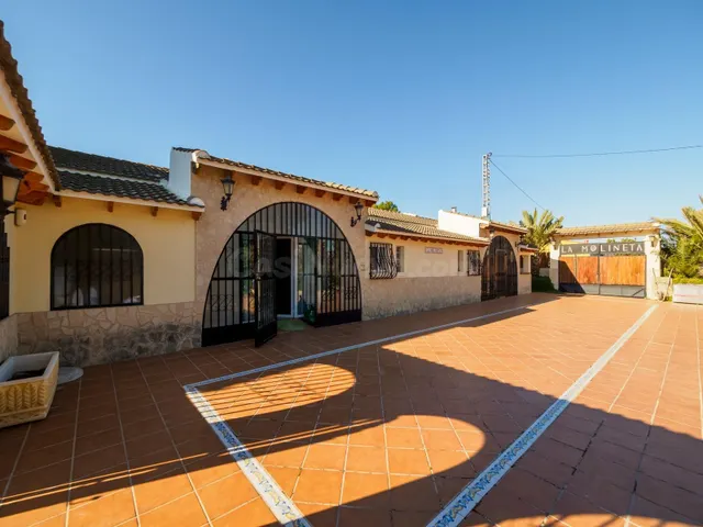 Chalet Villa La Molineta en zona Alicante/ Sax - foto 3