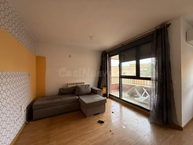 Piso con 2 plazas de garaje y trastero en C/ Tajada (Pedrola) — 4
