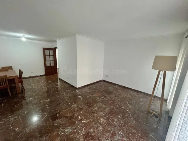 VIVIENDA EN ALQUILER...ZONA ARRANCAPINS-JUAN LLORENS - foto 3