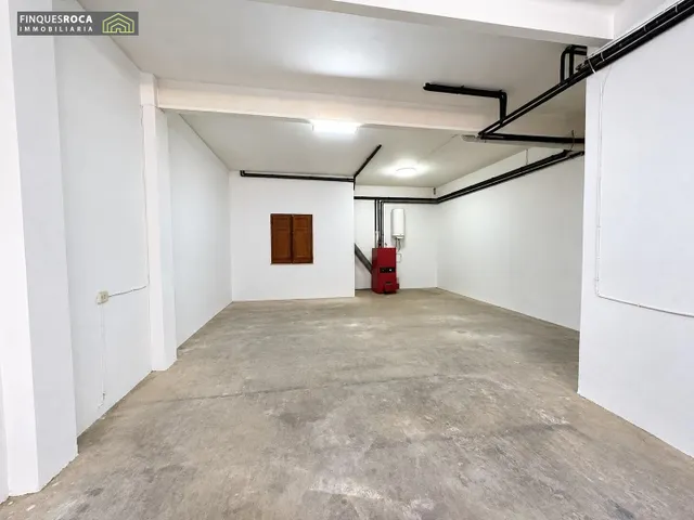 Casa céntrica y muy luminosa, con almacén de 105 m2 y magnífica terraza privada de 70 m2. — 21