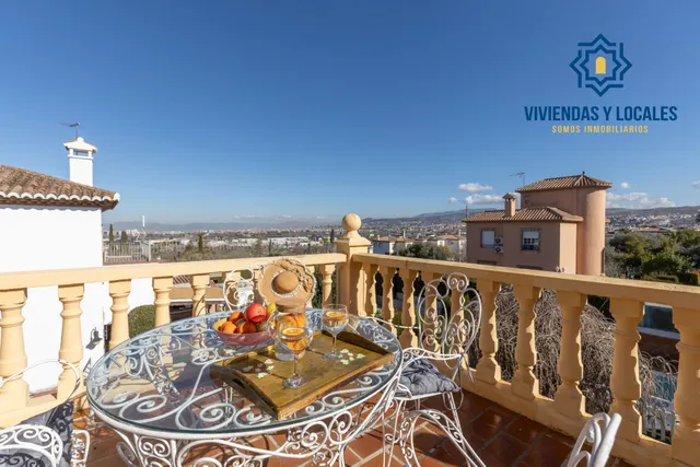 Chalet en venta en La Zubia con Licencia Turística — 31