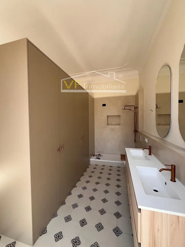 ¡Donde la elegancia clásica se encuentra con las mejores vistas de Málaga! — 21