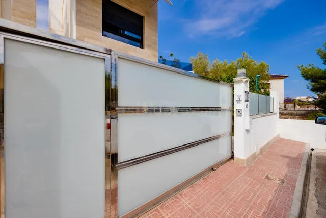 Villa de Lujo con piscina Privada — 8