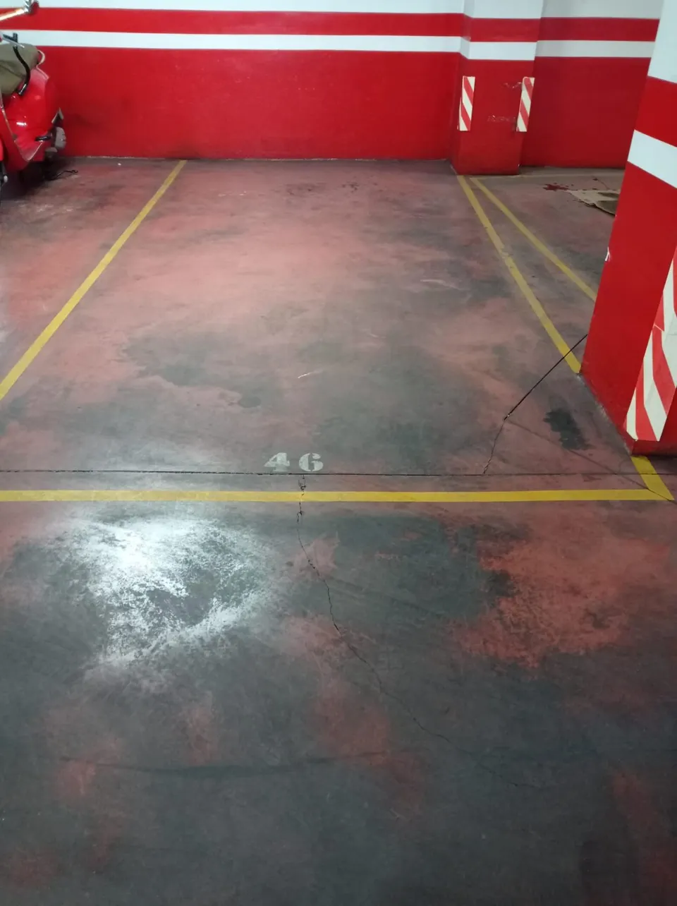 SE VENDE PLAZA DE GARAJE ZONA AVENIDA DE ESPAÑA.