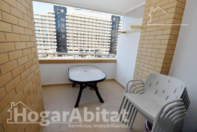 Acogedor en residencial con piscina, garaje y terraza, todo amueblado — 14