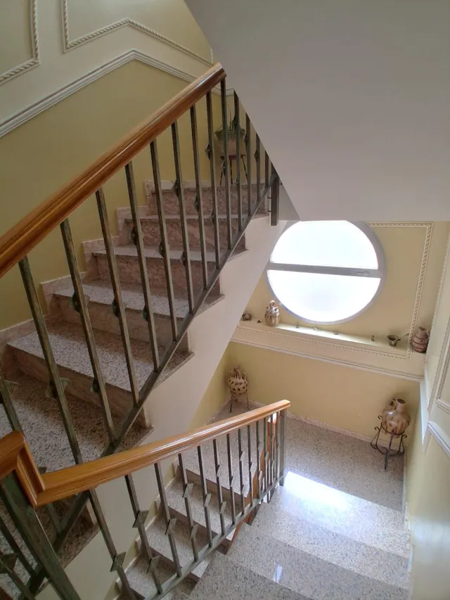 Amplia vivienda con gran garaje, patio y excelente luminosidad — 16