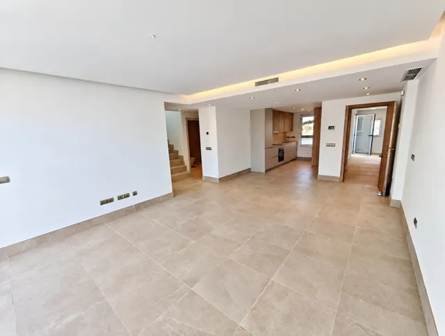 Un ático dúplex donde el espacio interior y el exterior forman parte de la misma casa — 6